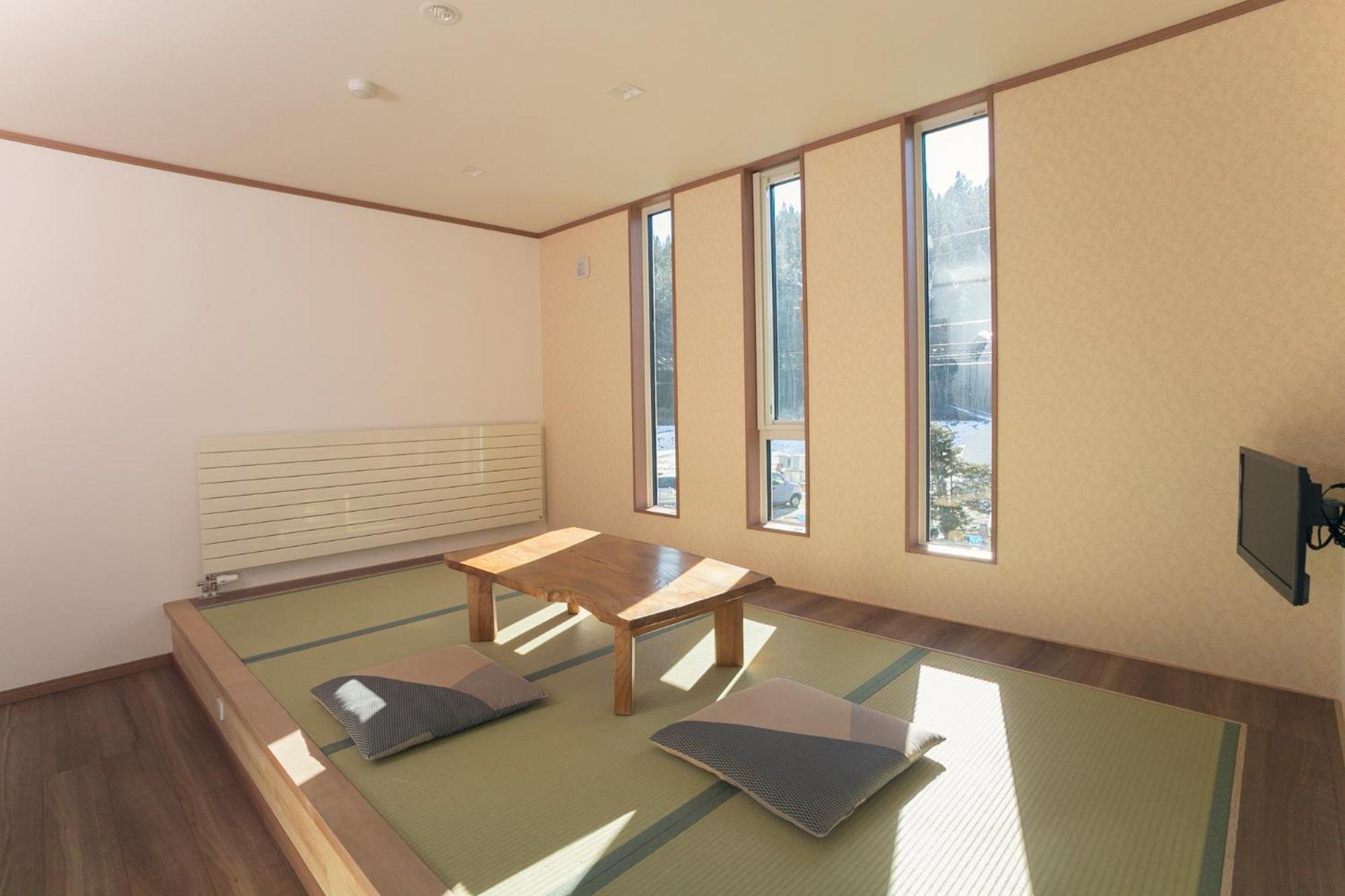 האקובה Ryokan Mokuzin חדר תמונה